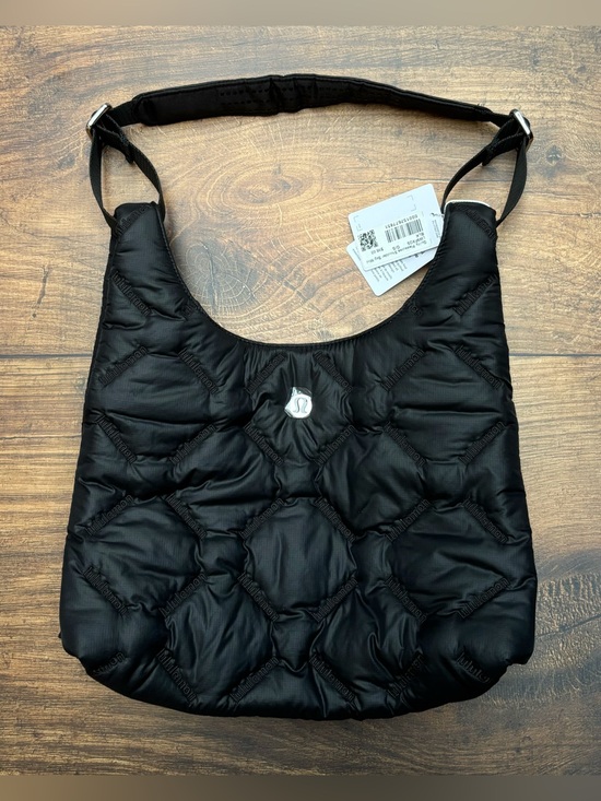 lululemon athletica Handbags - NWT Lululemon Quilty Pleasures Shoulder Bag Mini In Black
